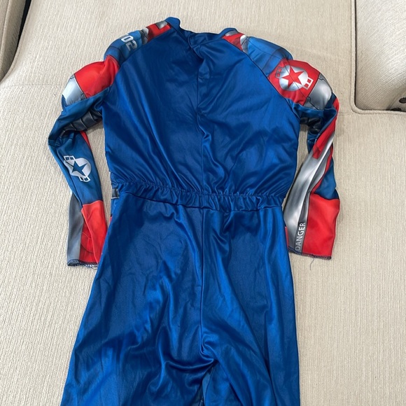 Iron man costume - Picture 3 of 3